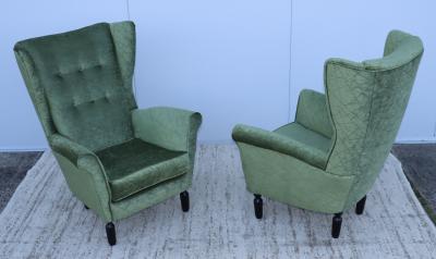 1950s Italian Wing back Lounge Chairs In Velvet Fabric