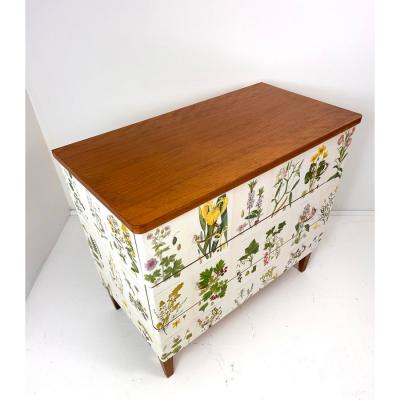 1950s Swedish Dresser With Nordens Flora Illustrations
