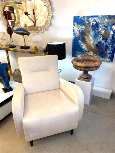 1960 Neoclassical Italian Carved Pink Red Marble Big Tazza Bowl with White Veins