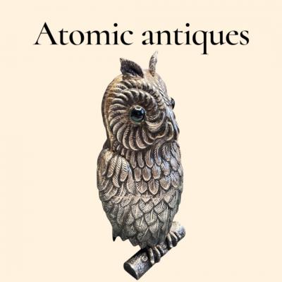 1960s Silver plated owl decorative cigarettes box