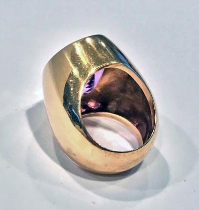 1970 s 18K Amethyst large Ring 