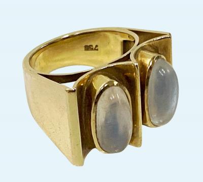 1970 s 18K Moonstone Modernism Abstract Ring 