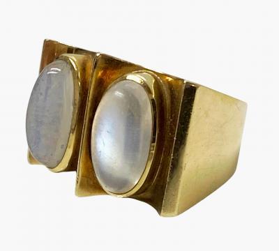 1970 s 18K Moonstone Modernism Abstract Ring 