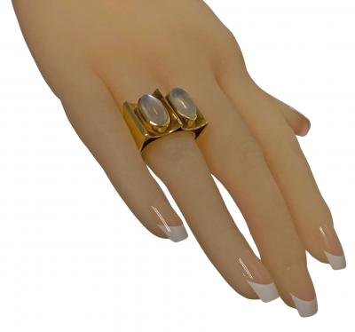 1970 s 18K Moonstone Modernism Abstract Ring 