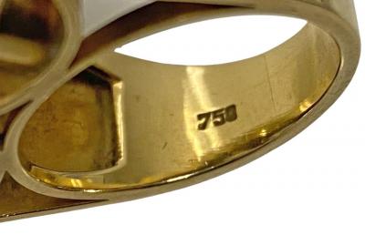 1970 s 18K Moonstone Modernism Abstract Ring 