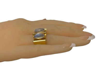 1970 s 18K Moonstone Modernism Abstract Ring 