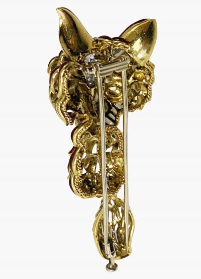1970 s Fox brooch 18K Diamonds Sapphires Enamel Spritzer Fuhrmann