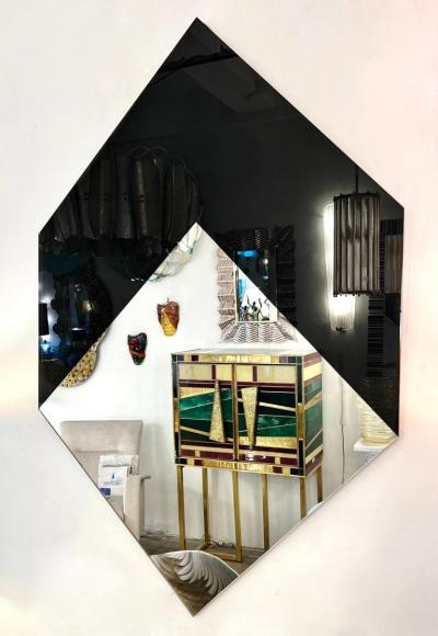 1970s Vintage Italian Geometric Diamond Shape Black Mirrored Plate Kite Mirror