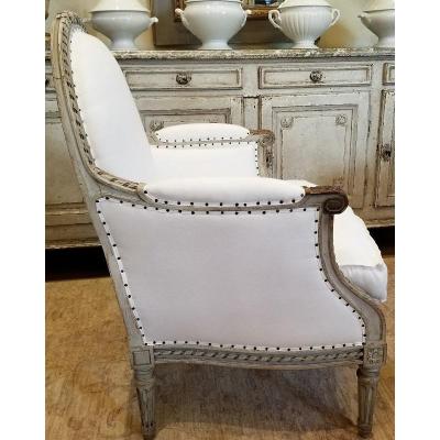 19TH C LOUIS XVI BERGERES PAIR