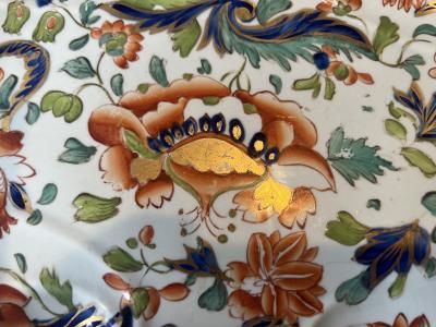 19TH CENTURY BRITISH PORCELAIN FLORAL DECORATED TAZZA