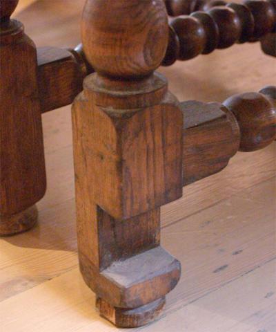 19th Cent Gate Leg Oval Table