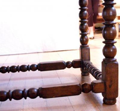 19th Cent Gate Leg Oval Table