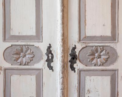 19th Century Alpine Painted Cupboard in White and Gray