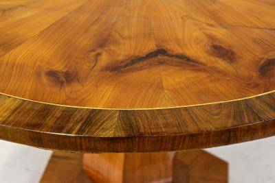 19th Century Biedermeier Dining Table Salon Table Cherrywood AT ca 1830