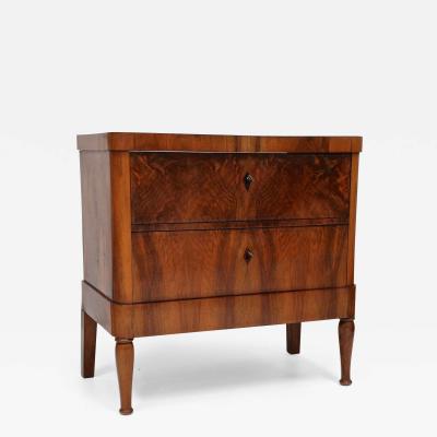 19th Century Biedermeier Nutwood Chest Of Drawers Comode Austria ca 1840