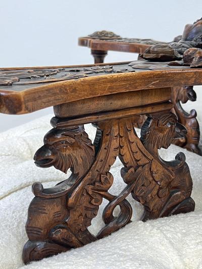 19th Century Carved Conversation Borne Settee T te t te