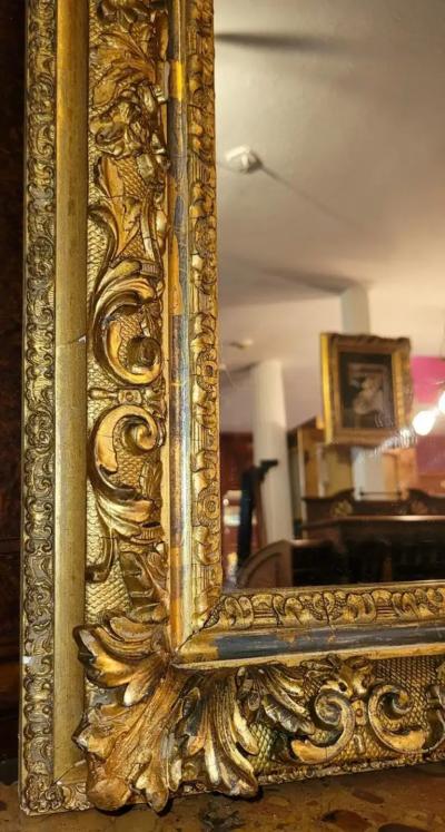 19th Century English Baroque Gilt Floral Wall Mirror