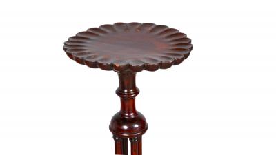 19th Century English Chippendale Style Pair Tripod Foot Candle Stand Pedestal