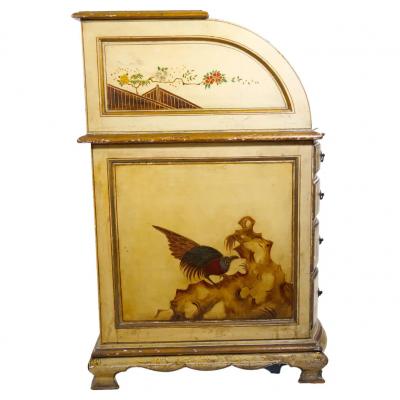 19th Century English George III Chinoiserie Bureau