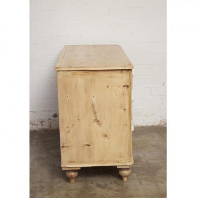 19th Century English Pine Chest of Drawers