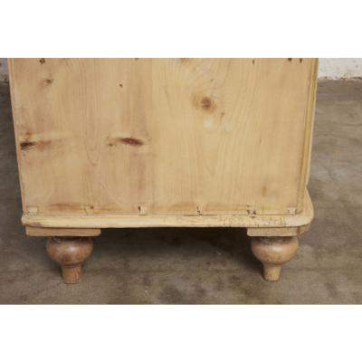 19th Century English Pine Chest of Drawers