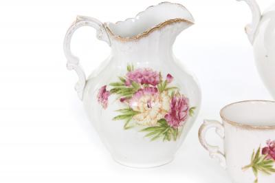 19th Century English Porcelain Bath Chamber Service