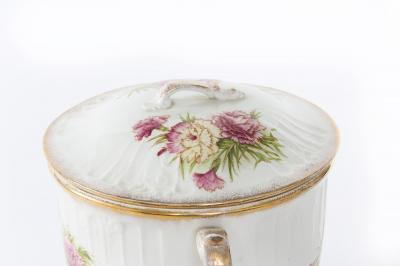 19th Century English Porcelain Lidded Pot