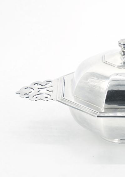 19th Century English Silver Plate Two Handled Covered Eculle Dish