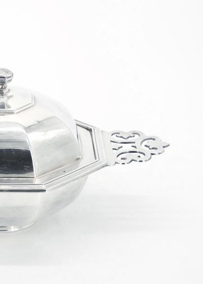 19th Century English Silver Plate Two Handled Covered Eculle Dish