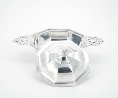 19th Century English Silver Plate Two Handled Covered Eculle Dish
