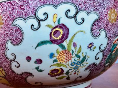 19th Century Famille Rose Chinese Export Punch Koi Decorated
