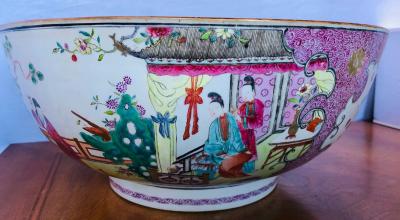 19th Century Famille Rose Chinese Export Punch Koi Decorated