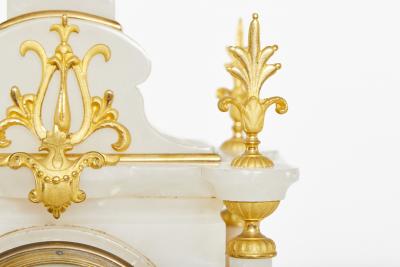 19th Century French Alabaster Gilt Mantel Clock