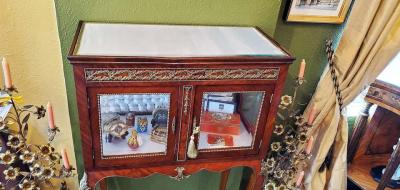 19th Century French Boudoir Vitrine