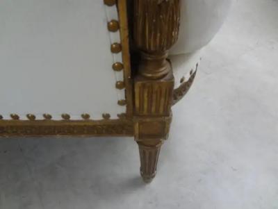 19th Century French Louis XVI Style Giltwood Marquise or Bergere