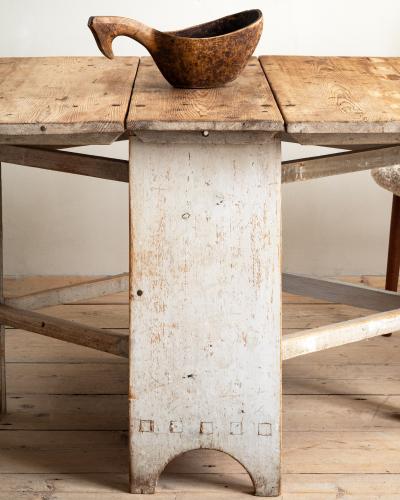 19th Century Gustavian Drop Leaf Table