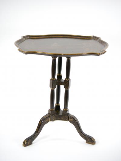 19th Century Hand painted Decorated Victorian Chinoiserie Tripod Side Table