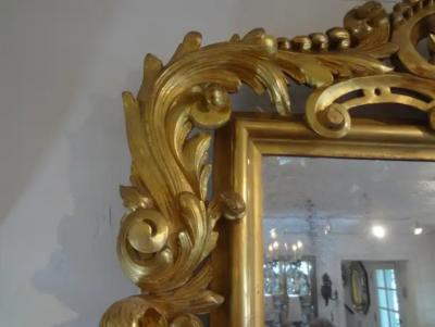 19th Century Italian Baroque Style Giltwood Mirror