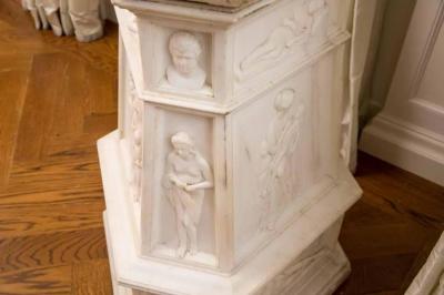 19th Century Italian Carrara Marble Pedestal Neoclassical Carvings Figural