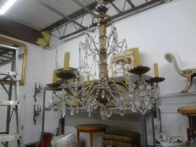 19th Century Italian Genovese Giltwood and Crystal Chandelier