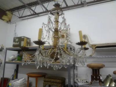 19th Century Italian Genovese Giltwood and Crystal Chandelier
