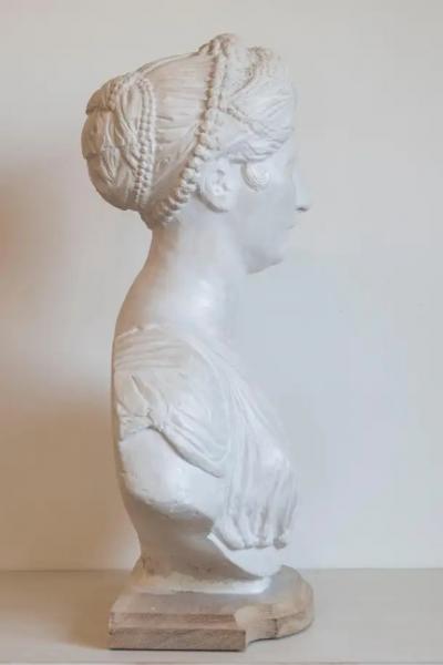 19th Century Italian Neoclassical Plaster Bust of a Roman Woman