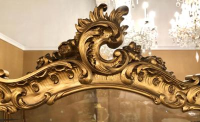 19th Century Louis XV Giltwood Three Fold Screen with Original Glass Panels