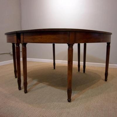 19th Century Mahogany Dining Table with Leaves with Brass Clips