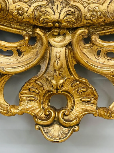 19th Century Palatial Giltwood Wall or Console Mirror Adorning Three Cherubs