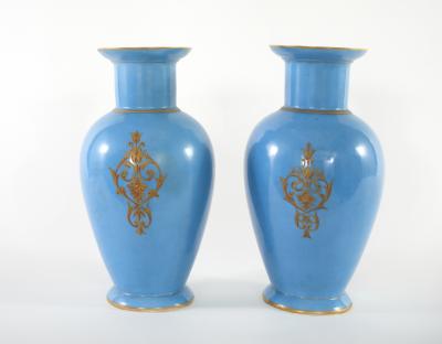 19th Century Paris Porcelain Vases a Pair