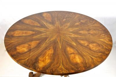 19th Century Round Biedermeier Dining Table Center Table Nutwood AT ca 1835