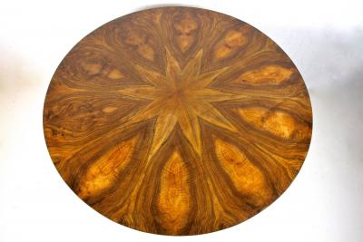 19th Century Round Biedermeier Dining Table Center Table Nutwood AT ca 1835