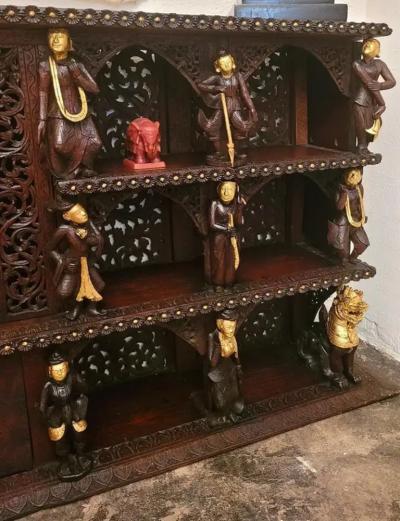 19th Century SE Asian Highly Carved Wooden and Gilded Floor Wall Cabinet
