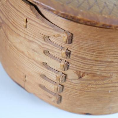 19th Century Scandinavian Folk Art Bentwood Tine Box Svepask Pine Rattan